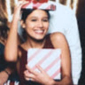 Meet your Posher, Danielle